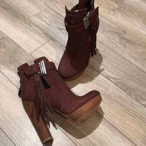 Boutique 9 Platform Booties